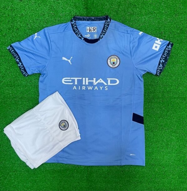 MANCHESTER CITY HOME 24/25 set
(JERSEY AND SHORTS)