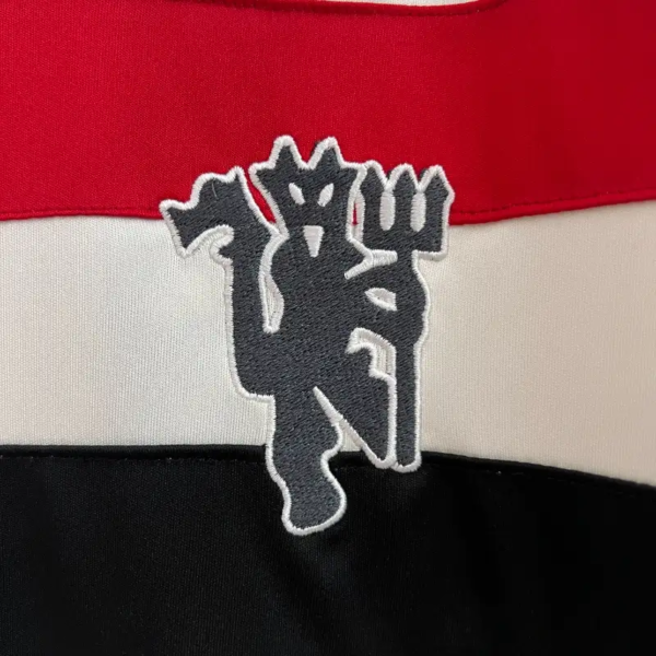 MANCHESTER UNITED THIRD 24/25
(FAN VERSION) - Image 3