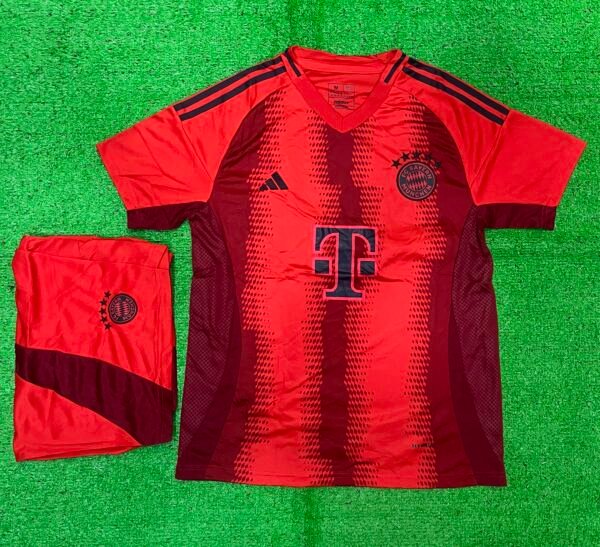 FC BAYERN HOME 24-25  JERSEY KIT JERSEY AND SHORTS