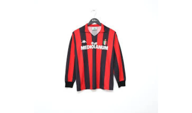 1. The Legendary 1988/89 AC Milan Kit