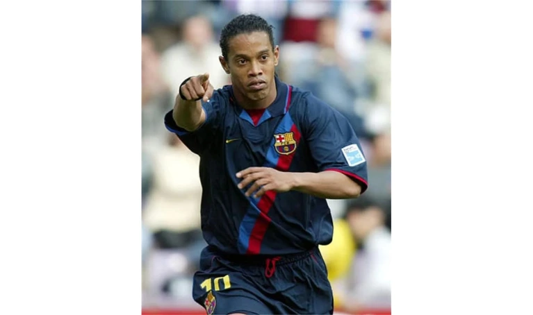 6. 2002/2003 Barcelona Kit – Subtle and Stylish