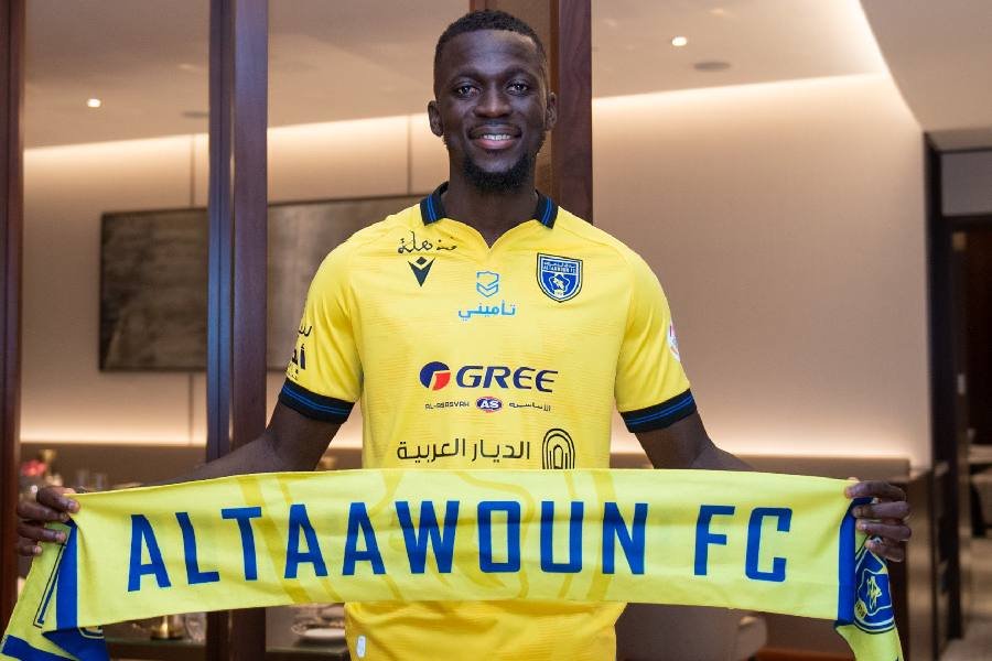 4. Al Taawoun Away Jersey – Gold Edition