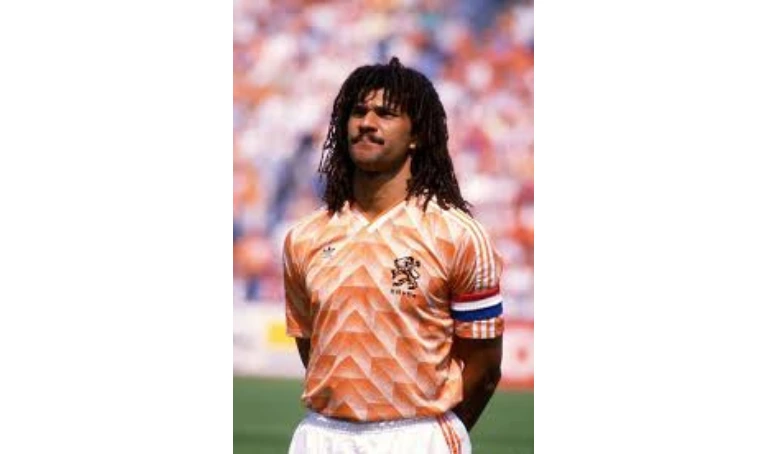 7. Netherlands 1988 Home – Adidas